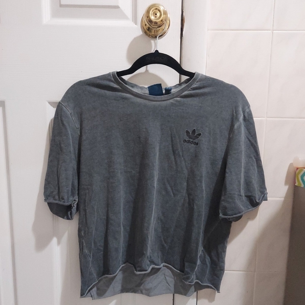 Adidas t-shirt